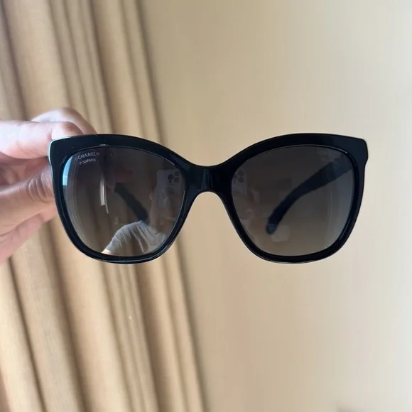 Chanel Sunglasses. Lightly used. s-l400.jpg main image 3